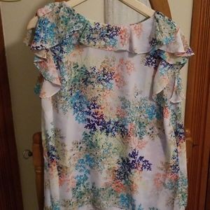 Silky tank top with ruffled neck